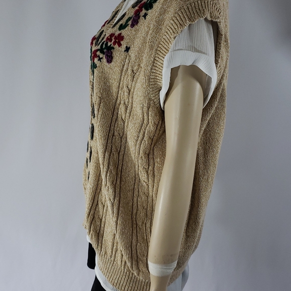 Jantzen Woman embroidered by hand christmas vest - Picture 3 of 7